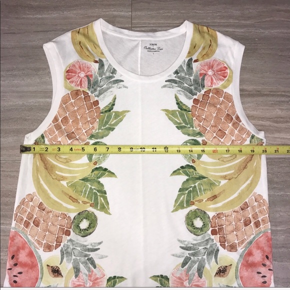 Sold-Crew Collector Sleeveless White Pineapple Tee - Picture 3 of 6